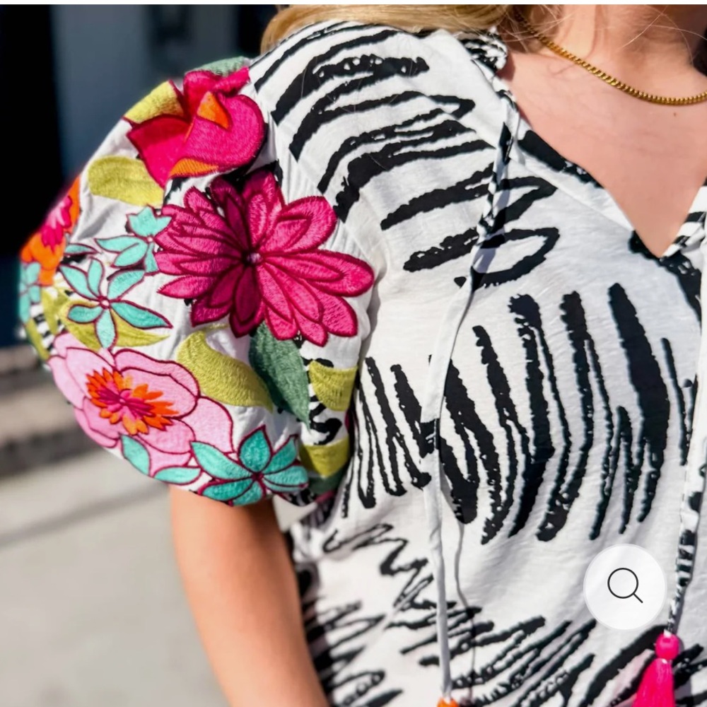 THML embroidered
Tropical Pop Puff Sleeve
Top blouse $98 S casual boho spring - Picture 5 of 12